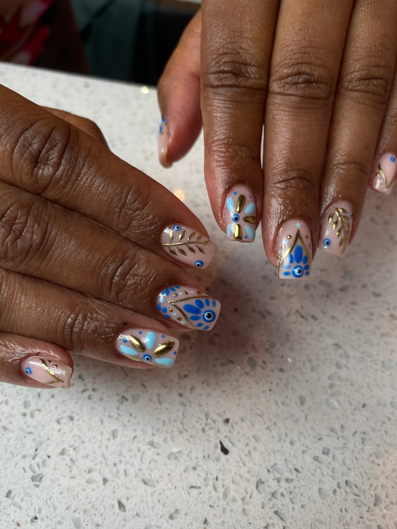Freestyle nail art